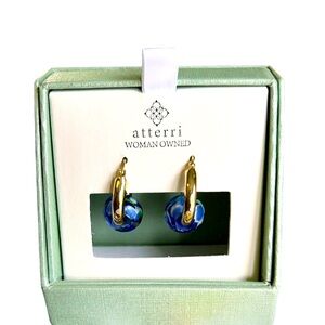 NWT ⚜️💙⚜️ ATTERRI Gorgeous Blue bead drop Earrings
